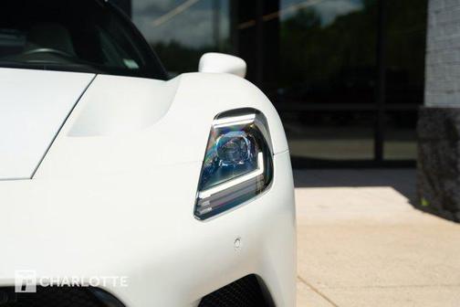 Bianco Audace Tri-Coat 2023 Maserati MC20 Coupe