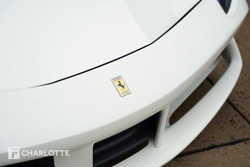 2017 Ferrari 488 GTB Base