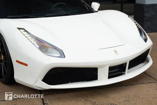 2017 Ferrari 488 GTB Base