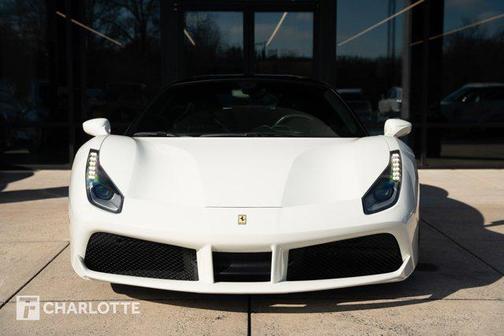 2017 Ferrari 488 GTB Base