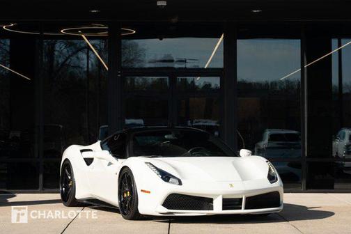 2017 Ferrari 488 GTB Base