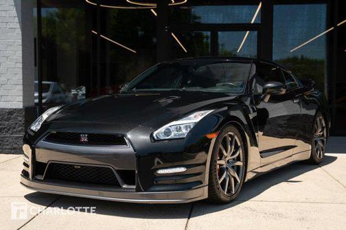 Jet Black Pearl 2015 Nissan GT-R Premium