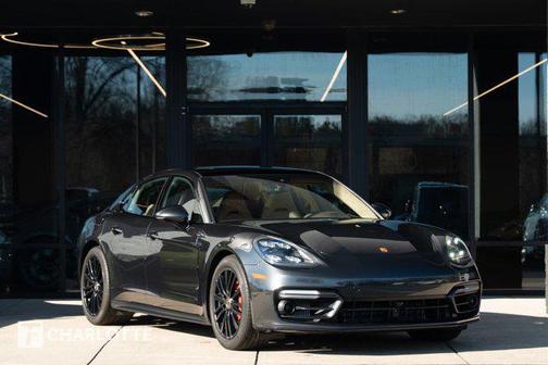 2023 Porsche Panamera GTS