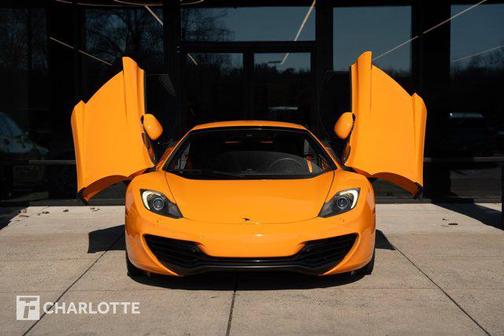 2014 McLaren MP4-12C Base