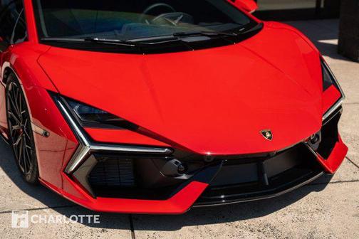 Rosso Mars 2024 Lamborghini Revuelto Base