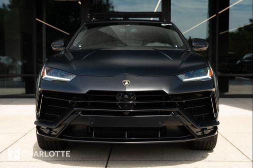Nero Nemesis Matt 2023 Lamborghini Urus S