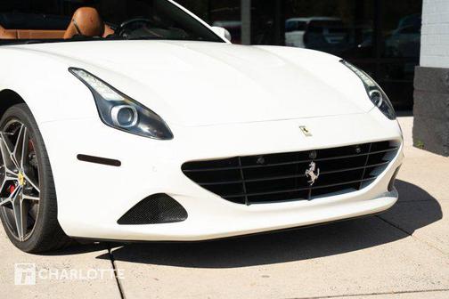 2016 Ferrari California T