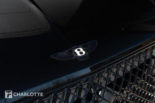 2025 Bentley Bentayga V8