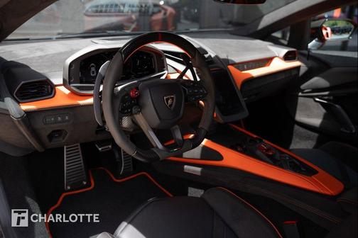 Arancio Apodis Metallic 2024 Lamborghini Revuelto Base