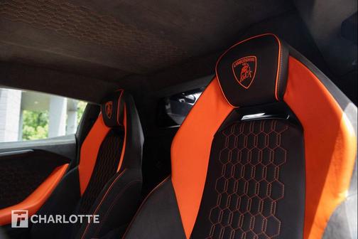 Arancio Apodis Metallic 2024 Lamborghini Revuelto Base