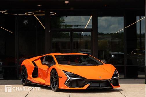 Arancio Apodis Metallic 2024 Lamborghini Revuelto Base