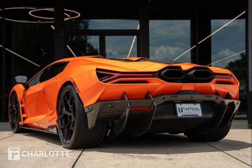 Arancio Apodis Metallic 2024 Lamborghini Revuelto Base