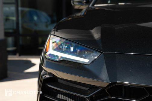 2021 Lamborghini Urus Base