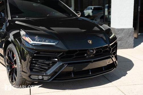 2021 Lamborghini Urus Base