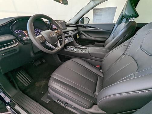 2025 INFINITI QX60 Pure