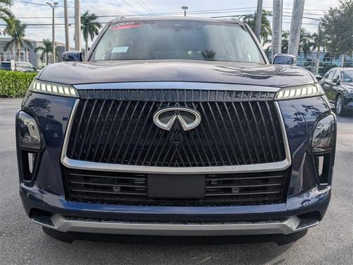 2026 INFINITI QX80 Luxe