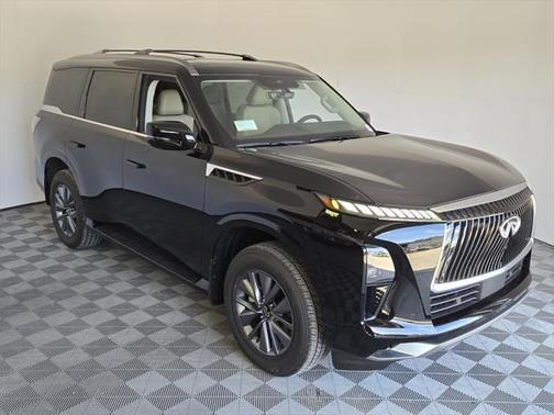 2025 INFINITI QX80 PURE