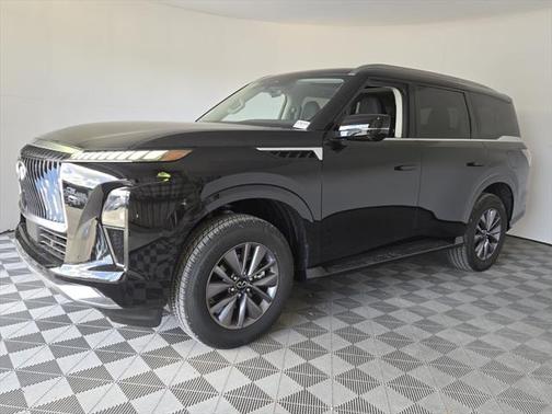 2025 INFINITI QX80 PURE