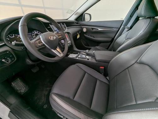 2025 INFINITI QX50 Luxe AWD