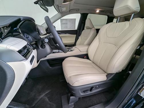 2025 INFINITI QX60 Pure