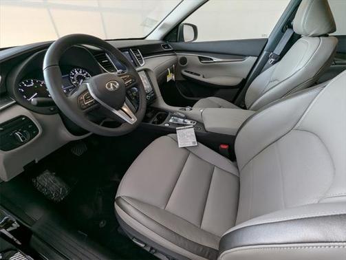 2025 INFINITI QX50 Luxe AWD