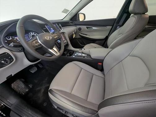 2025 INFINITI QX50 Luxe AWD