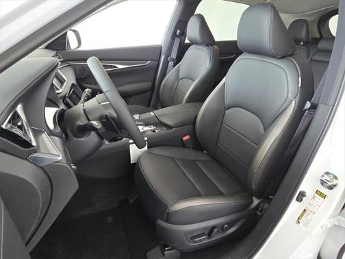 2025 INFINITI QX50 Luxe AWD