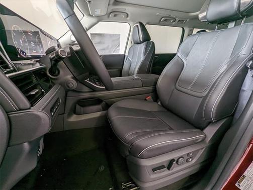 2025 INFINITI QX80 SENSORY AWD