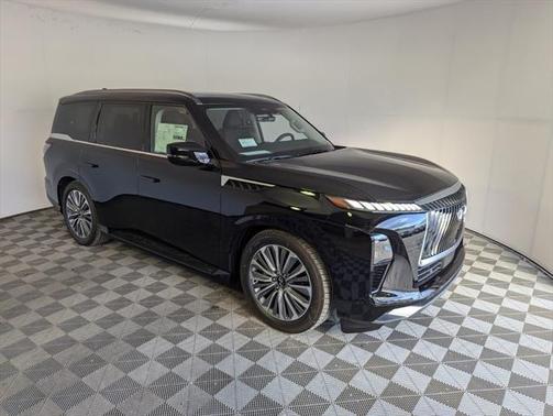 2025 INFINITI QX80 Luxe
