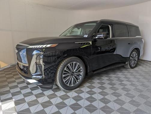 2025 INFINITI QX80 Luxe