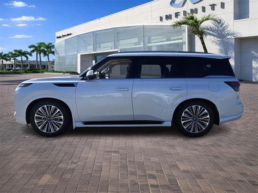 2026 INFINITI QX80 Luxe