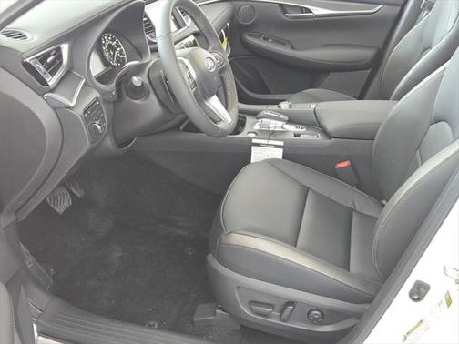 2025 INFINITI QX50 Luxe AWD