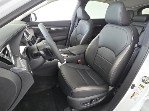 2025 INFINITI QX50 Luxe AWD