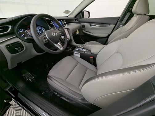 2025 INFINITI QX50 Luxe AWD