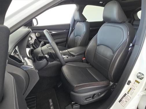 2023 INFINITI QX50 SPORT
