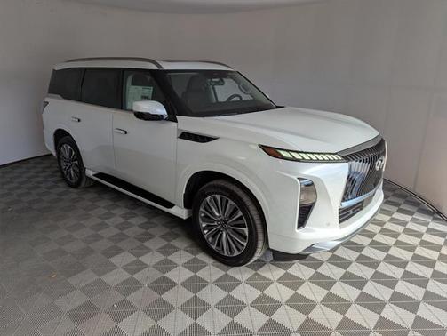 2025 INFINITI QX80 Luxe