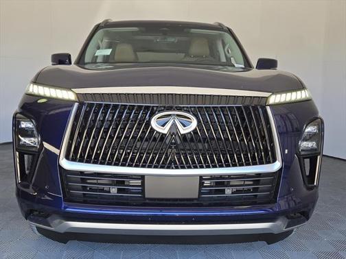 2025 INFINITI QX80 Luxe