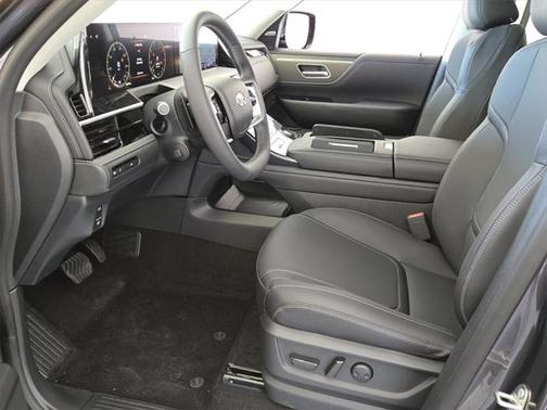 2025 INFINITI QX80 PURE