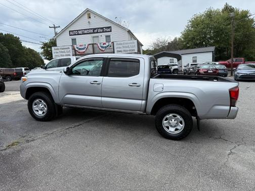2019 Toyota Tacoma SR