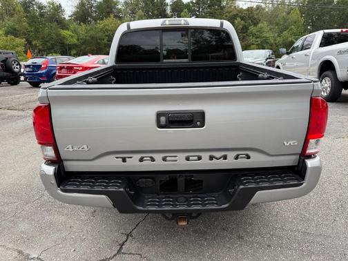 2019 Toyota Tacoma SR