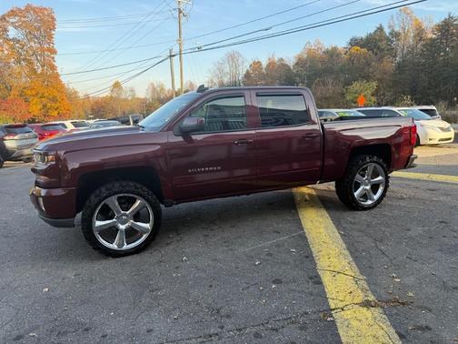 2017 Chevrolet Silverado 1500 2LT