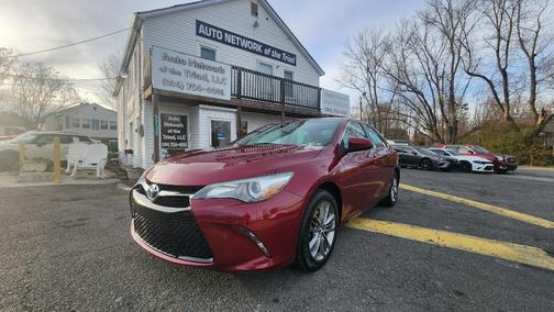 2016 Toyota Camry SE