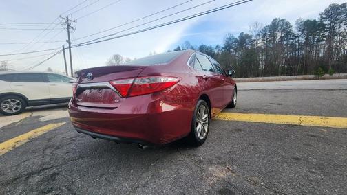 2016 Toyota Camry SE
