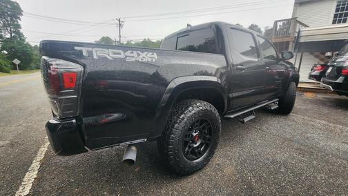 Black 2018 Toyota Tacoma TRD Sport