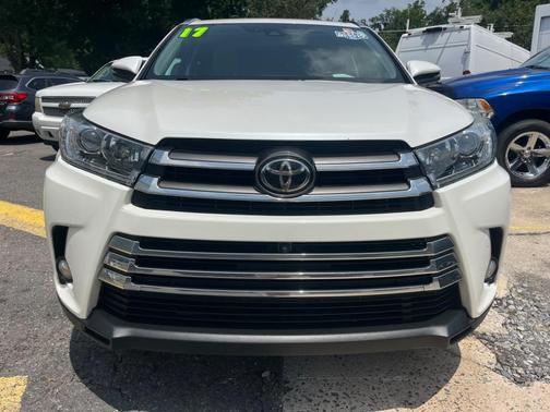 2017 Toyota Highlander Limited