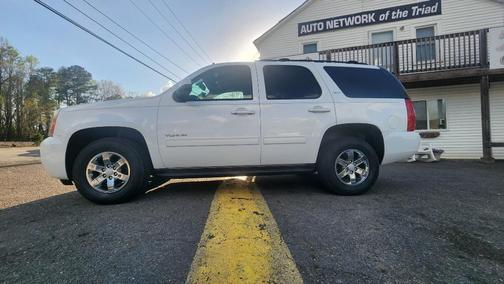 White 2013 GMC Yukon SLT
