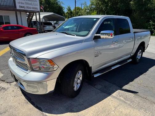 2019 RAM 1500 SLT