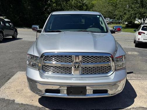2019 RAM 1500 SLT