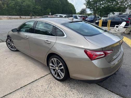 2022 Chevrolet Malibu FWD LT
