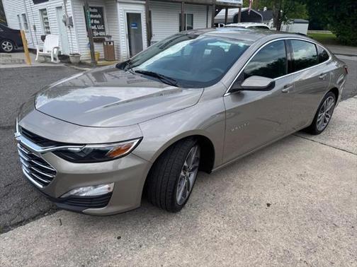 2022 Chevrolet Malibu FWD LT